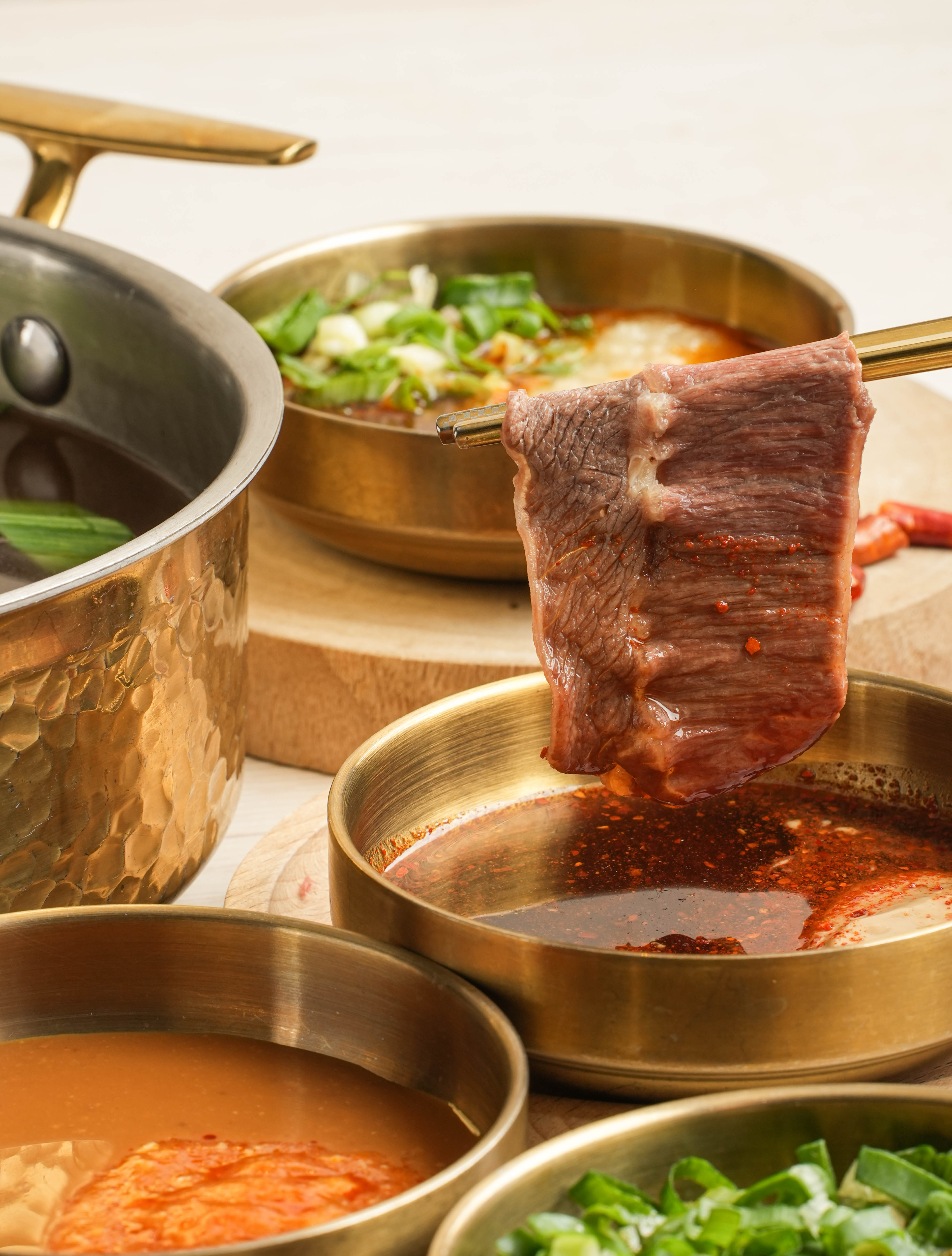 桃金鍋物肉品與湯底